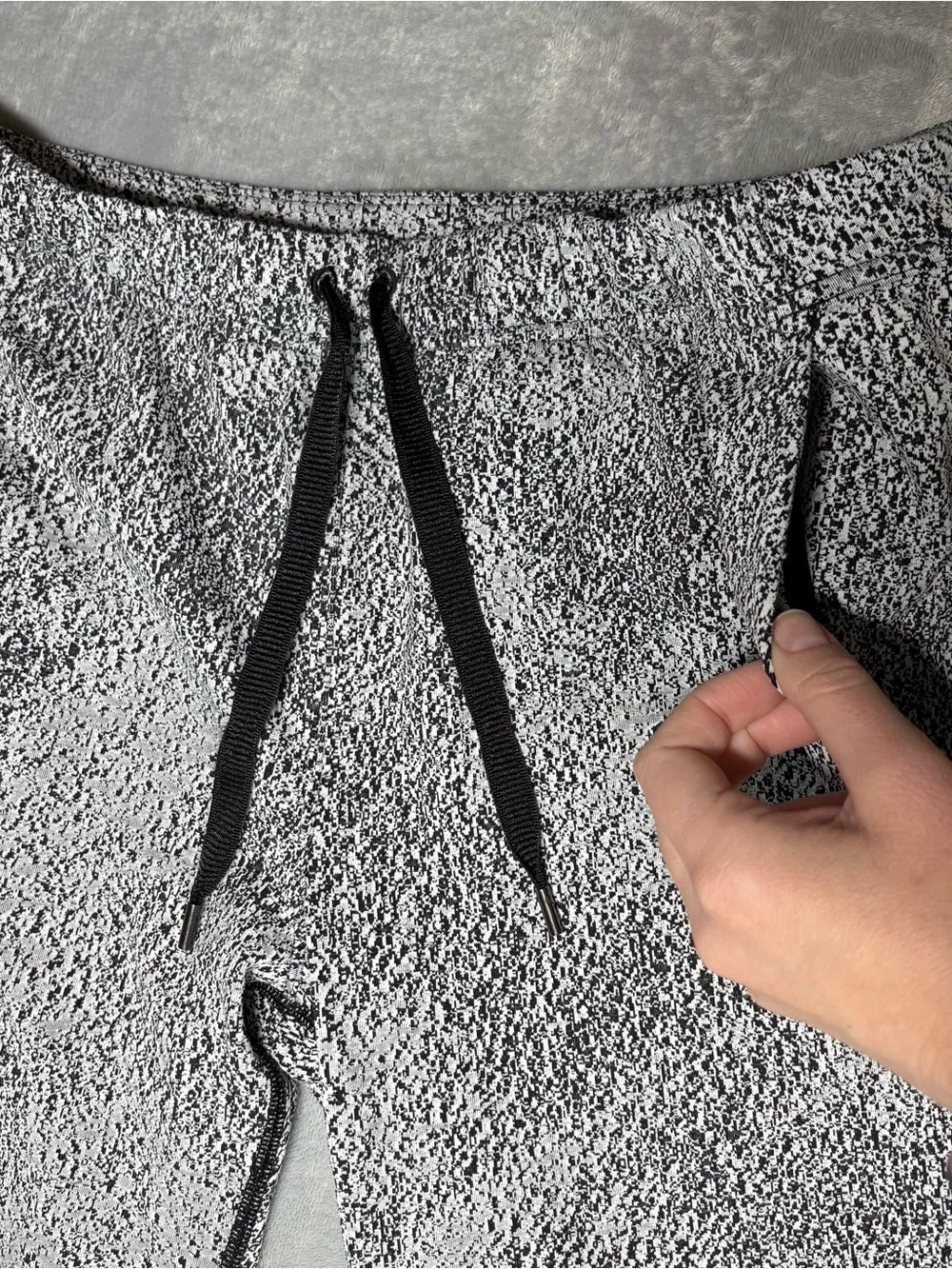 lululemon athletica Jet Pant Power Luxtreme Spray Jacquard White Black